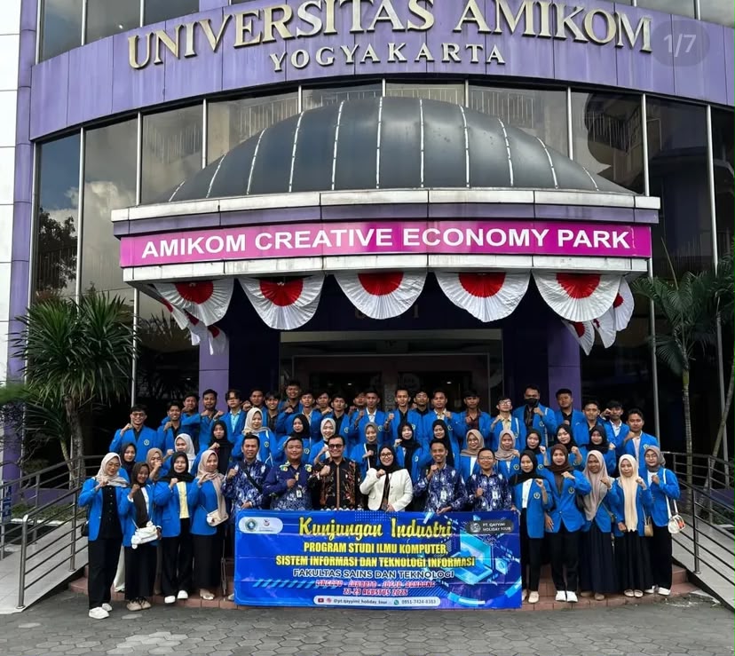 Kunjungan Studi Industri AMIKOM AK-22